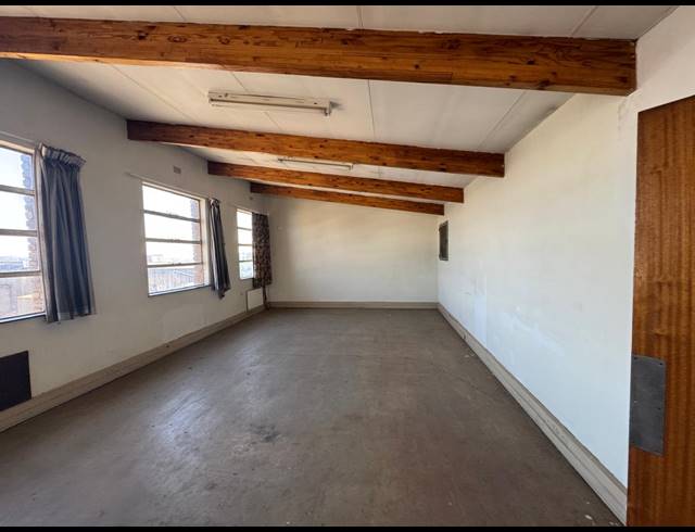 789M² WAREHOUSE TO LET IN WYNBERG